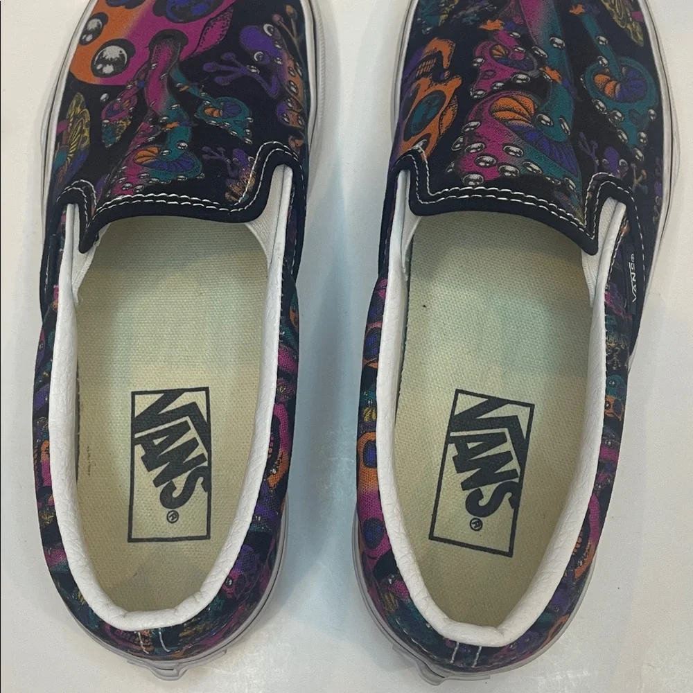 Vans slip sneakers